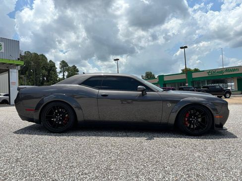 Used 2020 Dodge Challenger SRT Hellcat RWD image 6