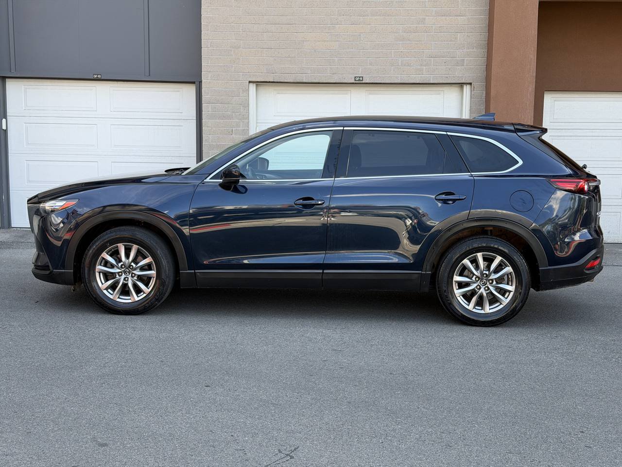 Used 2019 MAZDA CX-9 Touring w/ Touring Premium Package AWD/4WD image 2