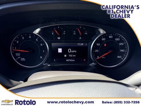 Used 2023 GMC Acadia SLT FWD image 24