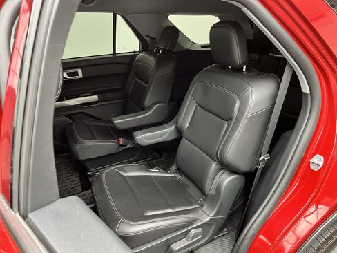 Certified 2023 Ford Explorer XLT w/ Equipment Group 202A AWD/4WD image 12