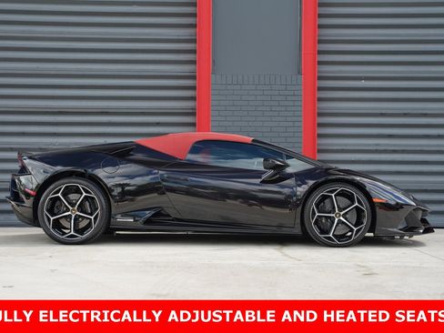 Used 2020 Lamborghini Huracan EVO image 6