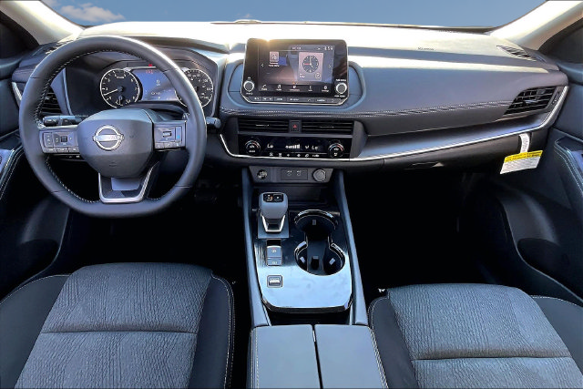 New 2026 Nissan Rogue SV FWD image 5