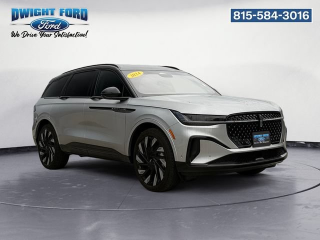 Used 2024 Lincoln Nautilus Reserve w/ Jet Appearance Package (87T) AWD/4WD image 7