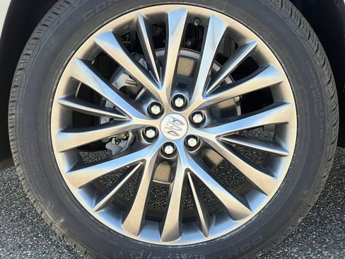 New 2026 Buick Enclave Avenir w/ Super Cruise Package AWD/4WD image 7