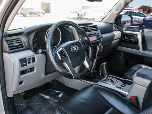 Used 2011 Toyota 4Runner SR5 w/ Premium Pkg w/Leather AWD/4WD image 9