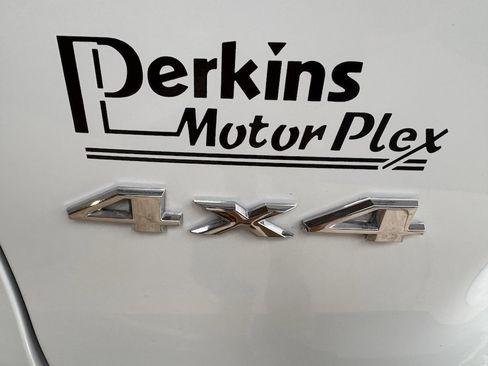 Used 2019 Jeep Cherokee Limited image 11