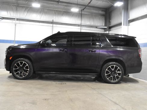 Used 2022 Chevrolet Suburban RST w/ Luxury Package AWD/4WD image 22