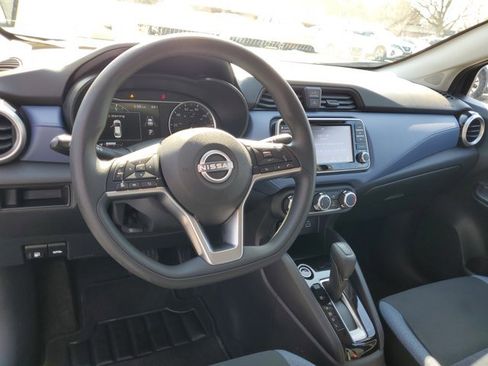 Certified 2023 Nissan Versa SV w/ Trunk Package image 6