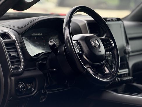 Used 2023 RAM 1500 Laramie image 9