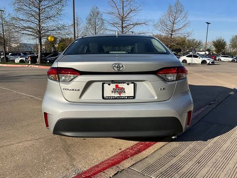 Used 2025 Toyota Corolla LE image 7