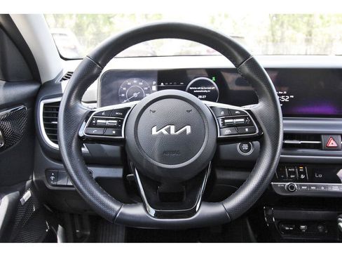 Used 2024 Kia Seltos SX image 14
