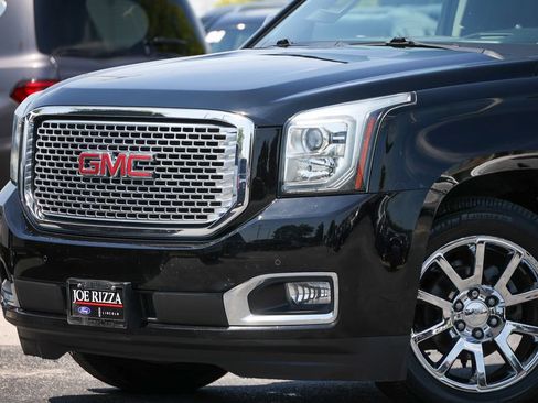Used 2016 GMC Yukon XL Denali w/ Open Road Package AWD/4WD image 19