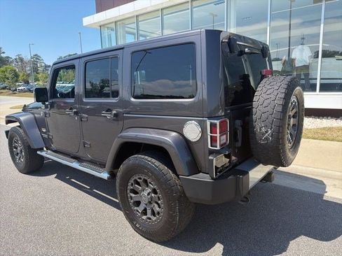 Used 2014 Jeep Wrangler Unlimited Sahara w/ Mopar Chrome Edition Group image 3