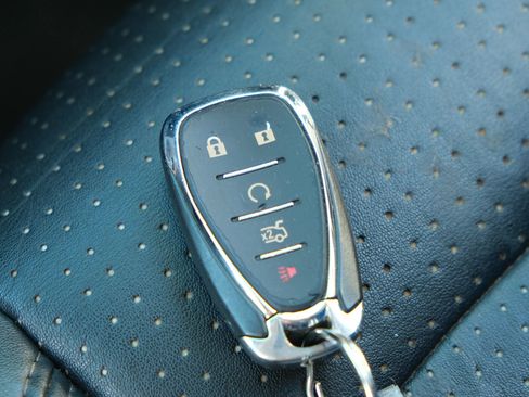 Used 2018 Chevrolet Sonic Premier w/ Driver Confidence Package image 38