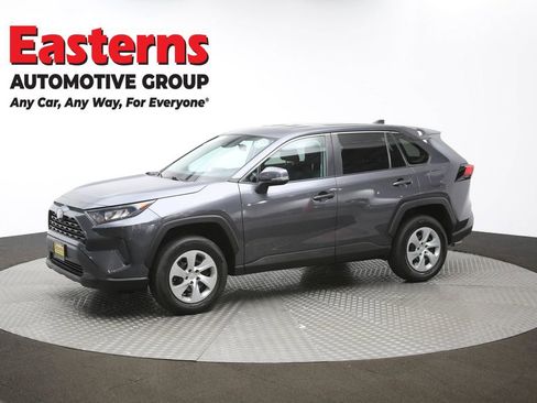 Used 2022 Toyota RAV4 LE image 57