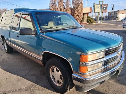 Used 1998 Chevrolet Silverado 1500 2WD Extended Cab w/ Preferred Equipment Group 2 image 8
