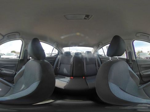 Used 2025 Nissan Versa SV image 40