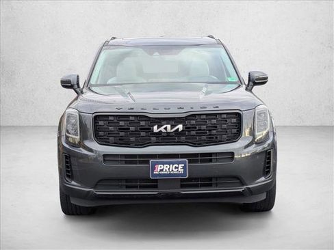 Used 2022 Kia Telluride EX w/ EX Premium Package image 2