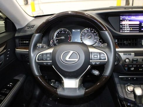 Used 2018 Lexus ES 350 image 24