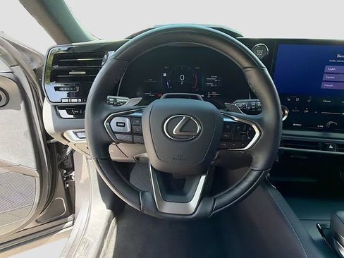 Used 2025 Lexus RX 350 Premium w/ Convenience Package FWD image 41