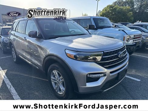 Used 2023 Ford Explorer XLT w/ Equipment Group 202A image 1