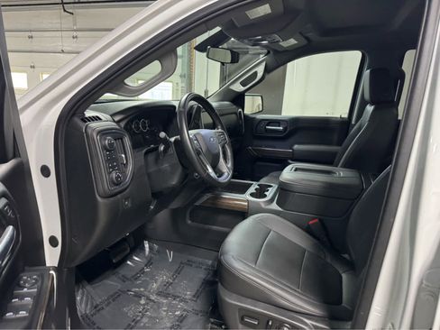 Certified 2021 Chevrolet Silverado 1500 LT Trail Boss w/ Convenience Package II image 14