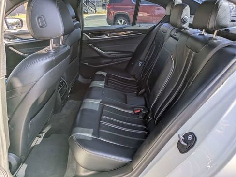 Used 2018 BMW 530i image 13