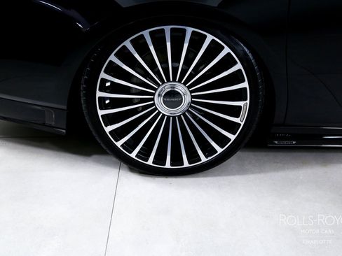 Used 2018 Rolls-Royce Phantom Sedan RWD image 41