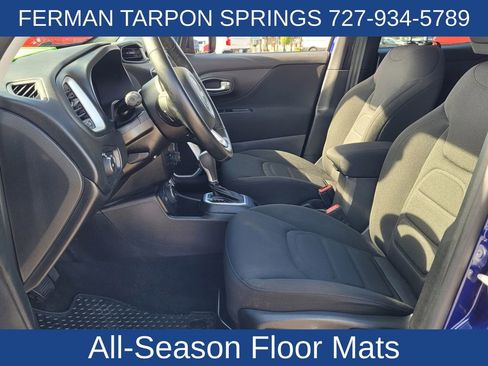 Used 2020 Jeep Renegade Latitude w/ Cold Weather Group image 14