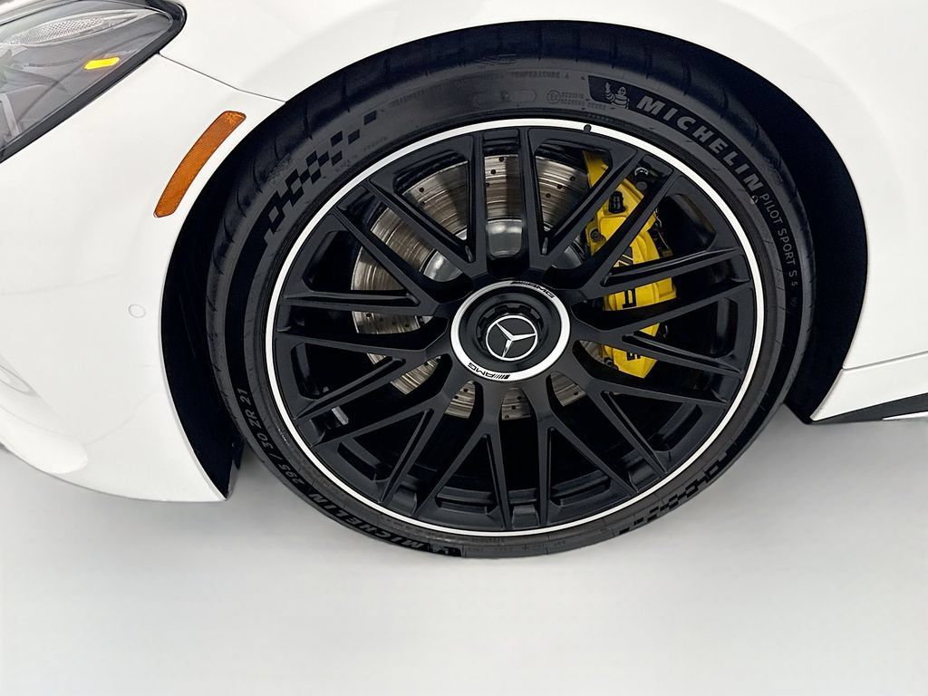 Used 2024 Mercedes-Benz AMG GT 63 image 28