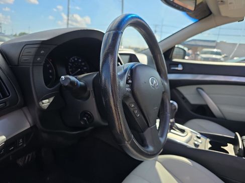 Used 2011 INFINITI G37 Convertible w/ Premium Pkg RWD image 20