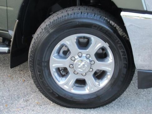 Used 2020 RAM 3500 Big Horn w/ Level 2 Equipment Group image 7