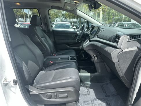 Used 2023 Honda Odyssey EX-L image 17