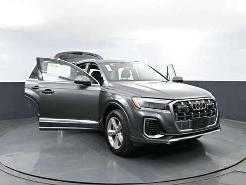 Used 2025 Audi Q7 2.0T Premium AWD/4WD image 28