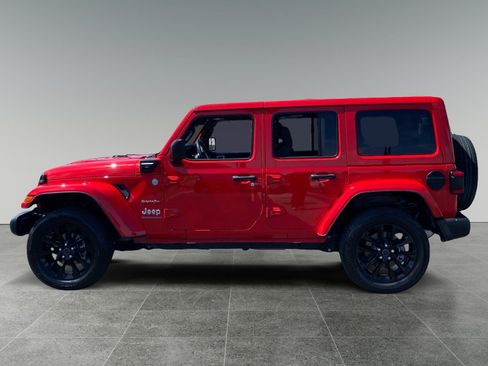 Used 2024 Jeep Wrangler Unlimited Sahara AWD/4WD image 2