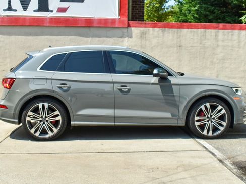 Used 2020 Audi SQ5 Premium Plus w/ Premium Plus Package AWD/4WD image 9