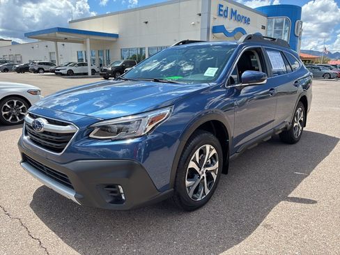 Used 2022 Subaru Outback Limited image 1