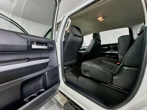 Used 2014 Toyota Tundra SR5 w/ SR5 Upgrade Package RWD image 17