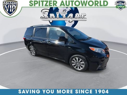 Used 2019 Toyota Sienna XLE w/ XLE Navigation Package AWD/4WD image 2