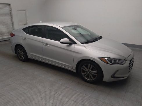 Used 2017 Hyundai Elantra SE w/ SE A/T Tech Package 03 FWD image 11