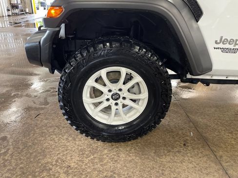 Used 2020 Jeep Wrangler Unlimited Sport AWD/4WD image 11