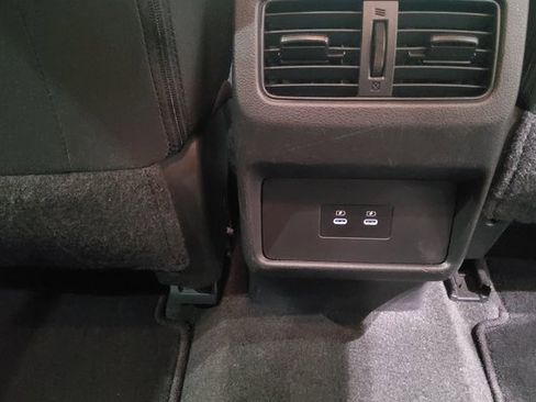 Used 2024 Nissan Rogue SV image 23