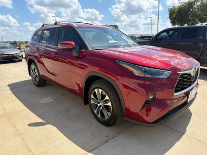 Certified 2026 Toyota Highlander XLE