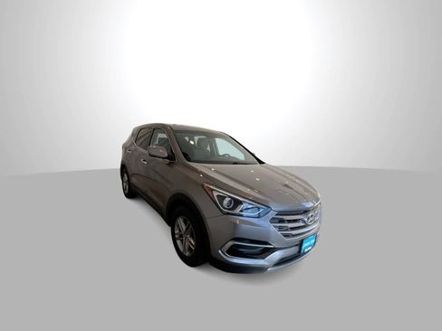 Used 2017 Hyundai Santa Fe Sport AWD/4WD image 2