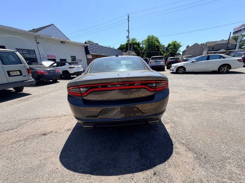 Used 2023 Dodge Charger SXT w/ Cold Weather Package RWD image 25