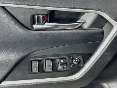 Used 2022 Toyota RAV4 Adventure AWD/4WD image 17
