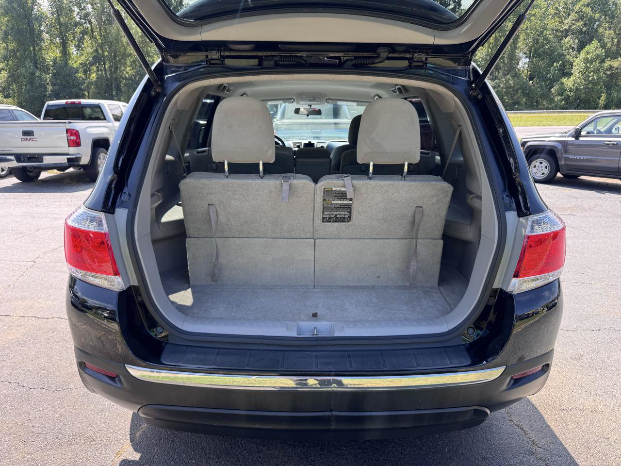 Used 2013 Toyota Highlander Plus FWD image 23