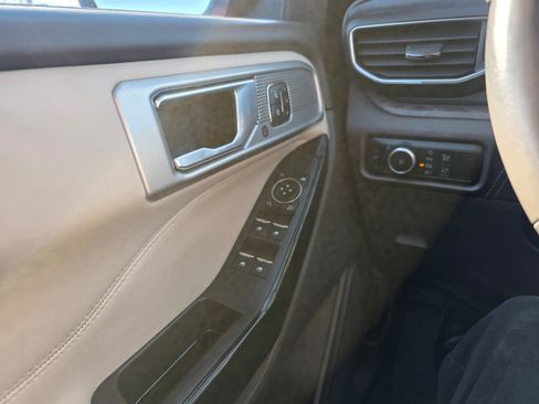 Certified 2023 Ford Explorer Platinum w/ Equipment Group 601A image 19