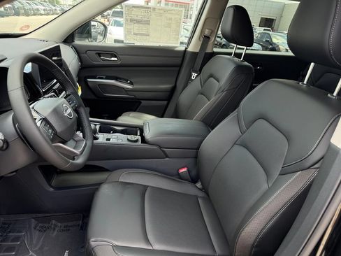 New 2026 Nissan Pathfinder SL AWD/4WD image 13