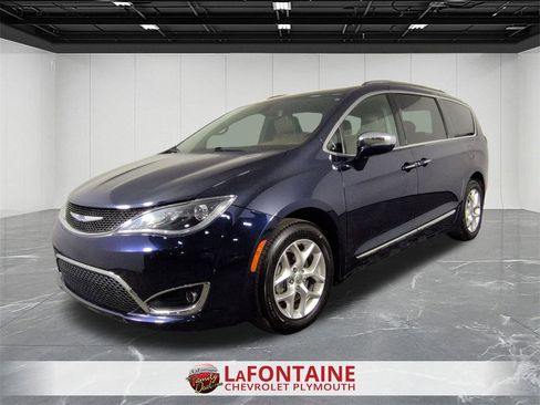 Used 2020 Chrysler Pacifica Limited image 4